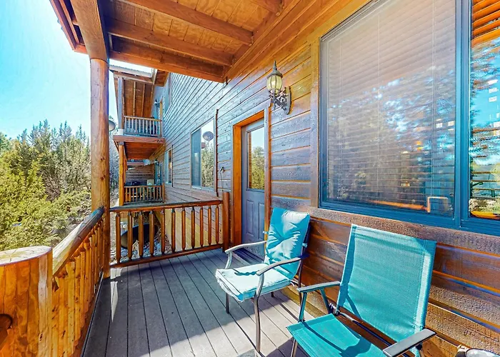 Treetop Solitude Holiday home